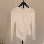 Beyaz Asimetrik Fit Bluz