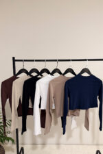 Beyaz Kısa Bluz - Görsel 3