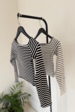 Kayık Yaka Siyah Basic Çizgili Triko - Görsel 3